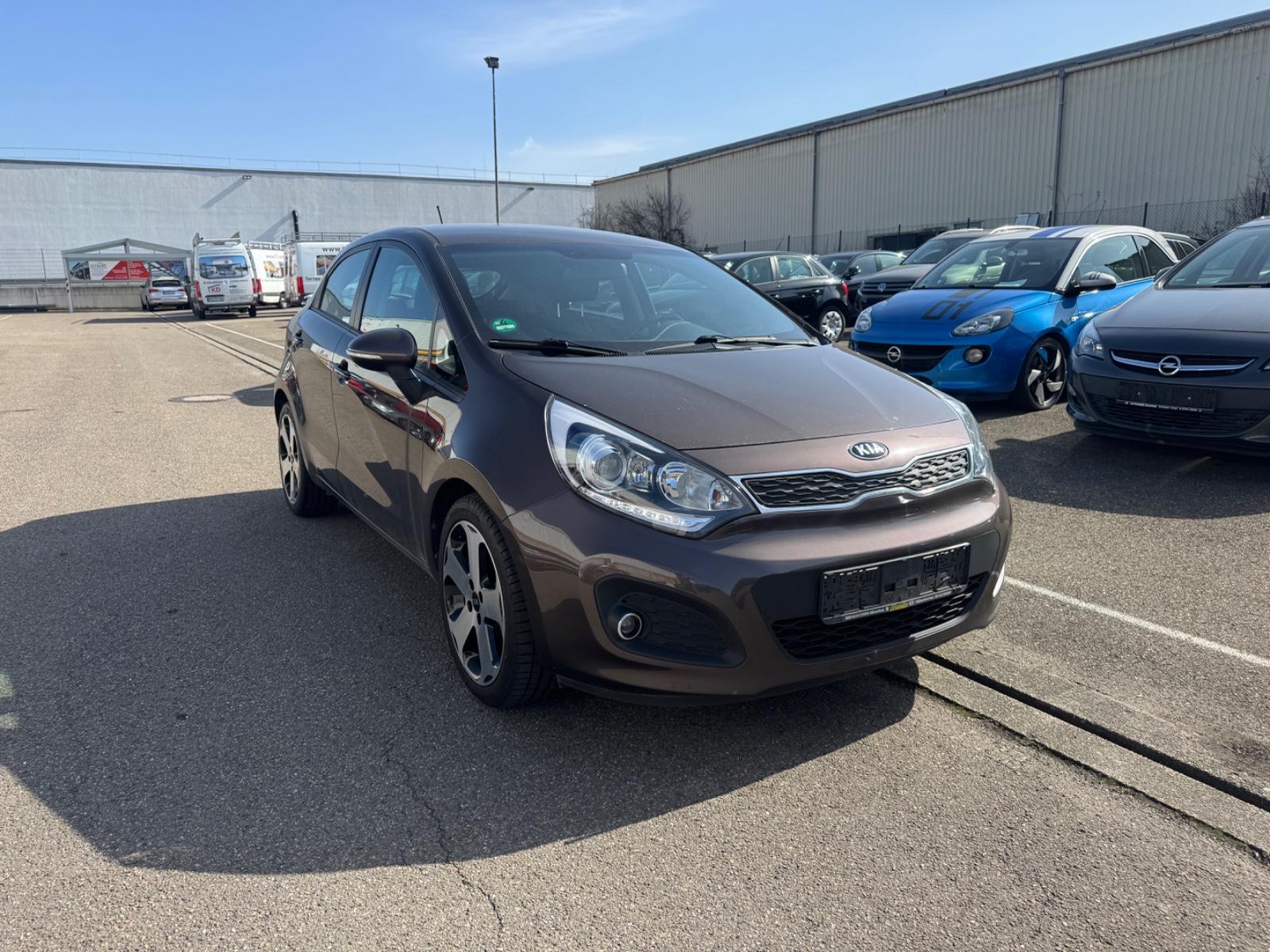 Kia Rio Spirit,Navi,Kamera,Orig.97TKM,Alu,8fach
