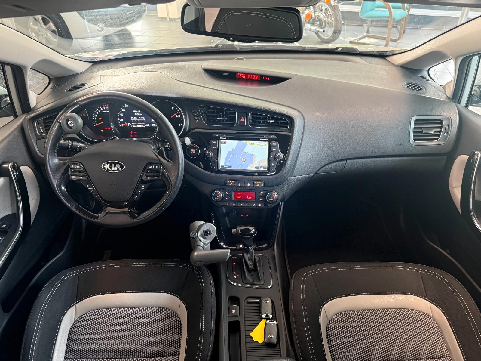 Kia Ceed Sportswagon Spirit Behindertenger. Handgas