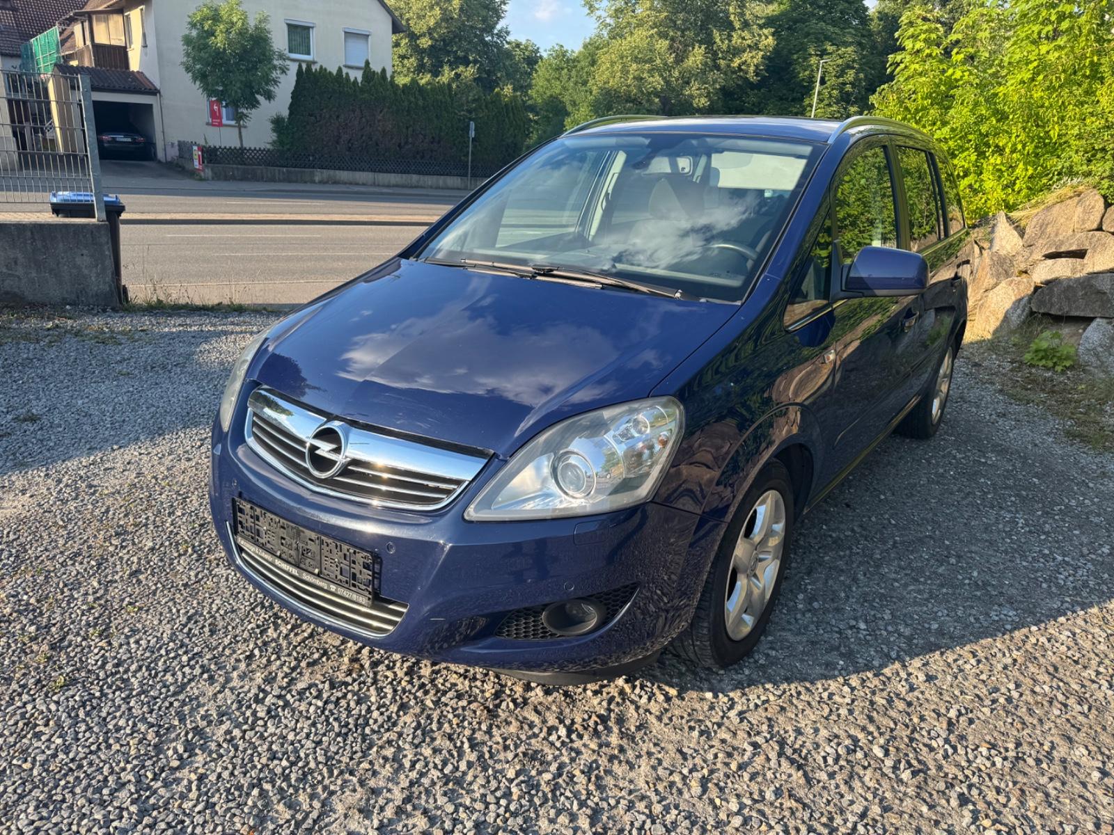 Opel Zafira B Family Plus 7 Sitzer