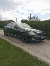 Mercedes-Benz S 320 CDI - - Mercedes-Benz S 320 mit Diesel-Antrieb: Schwarz