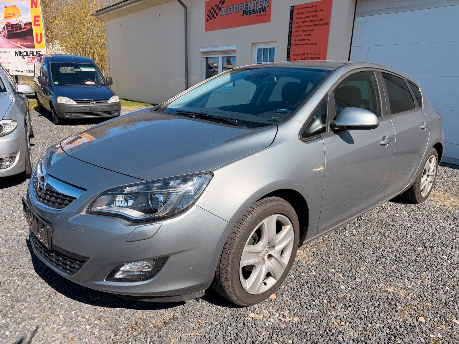 Opel Astra J Design Edition