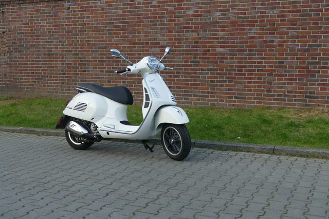 Vespa GTS 300 Super E 5 Bianco