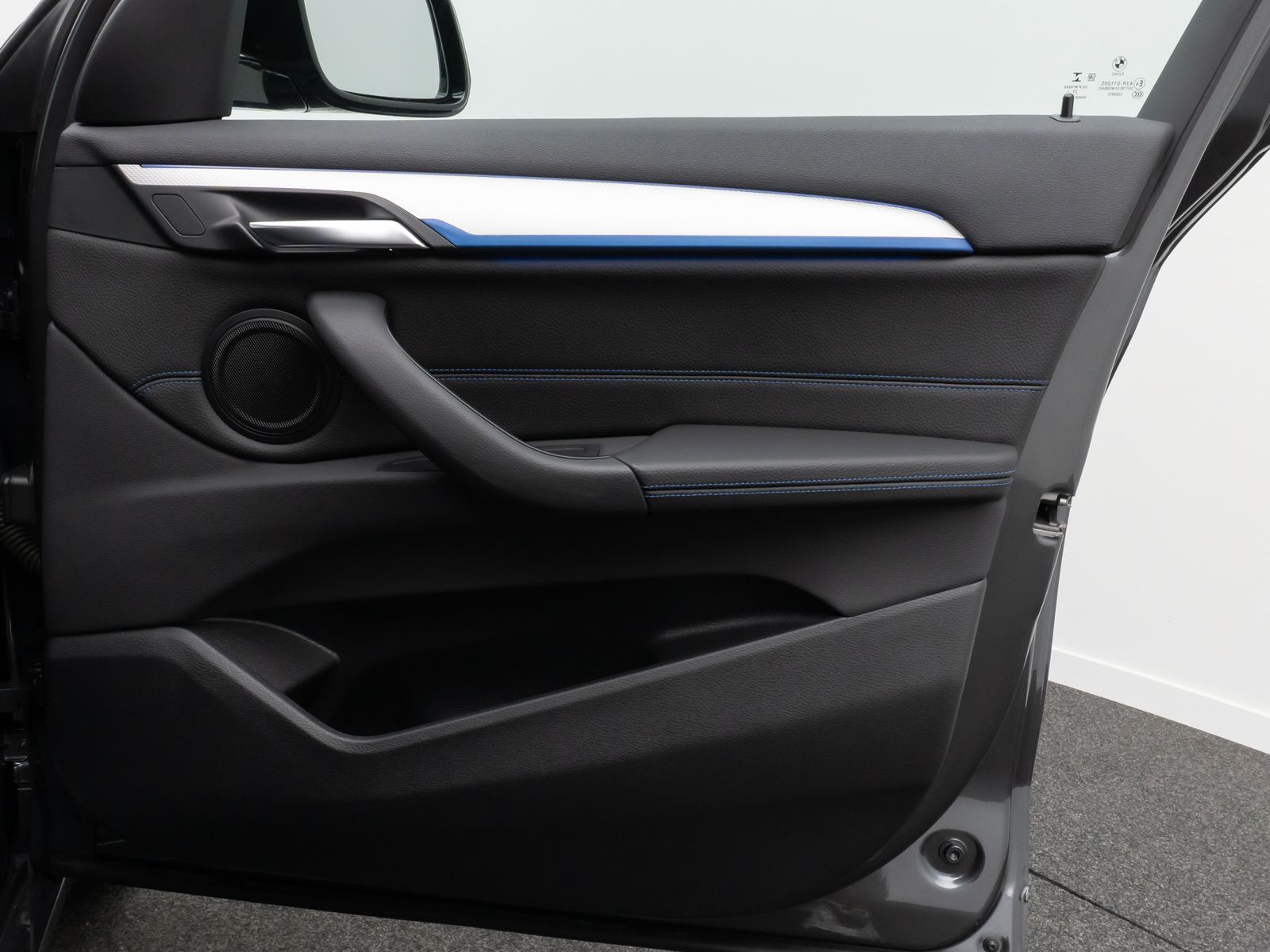 Fahrzeugabbildung BMW X1 sD20d M Sport NaviPlu HUD DAB Alarm Leder 18"