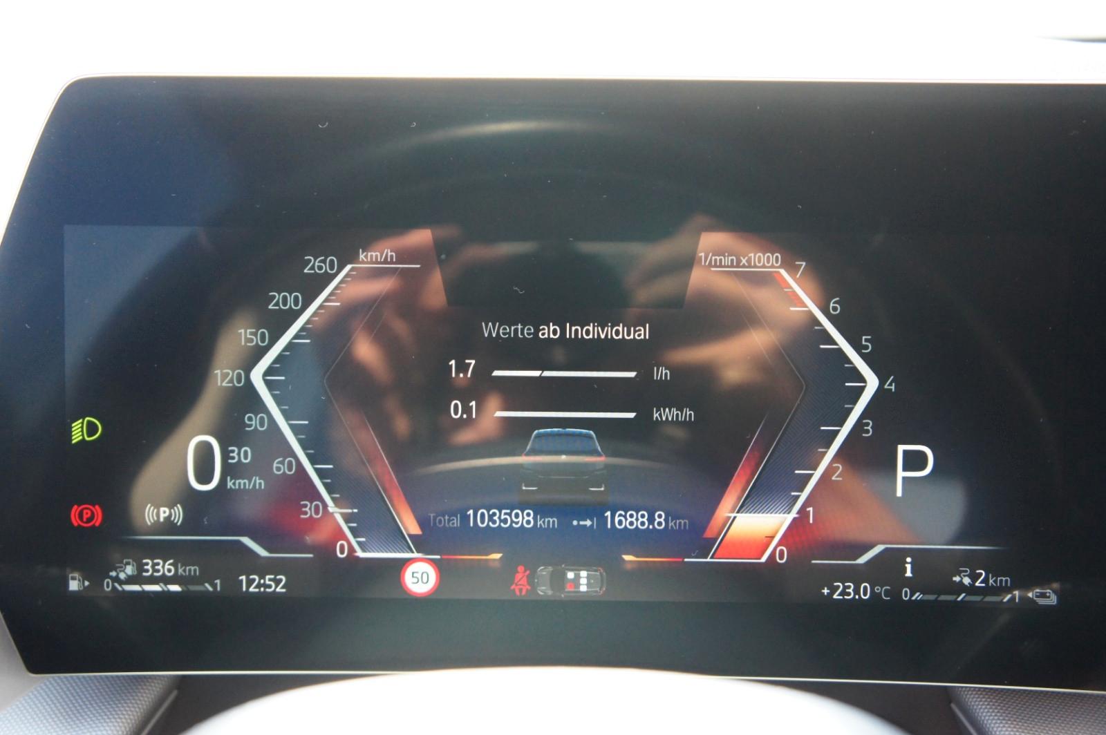 BMW 230e xDrive Active Tourer*NAV*KAM*LIVE*APP*LED