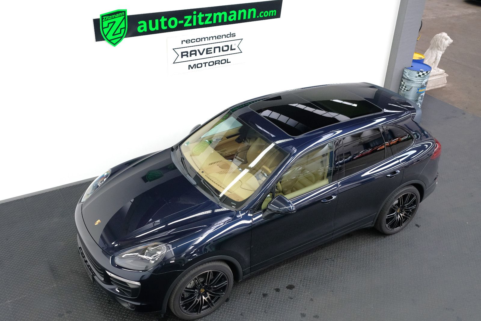 Fahrzeugabbildung Porsche Cayenne S Diesel/PANO/LED/PCM/CHRONO