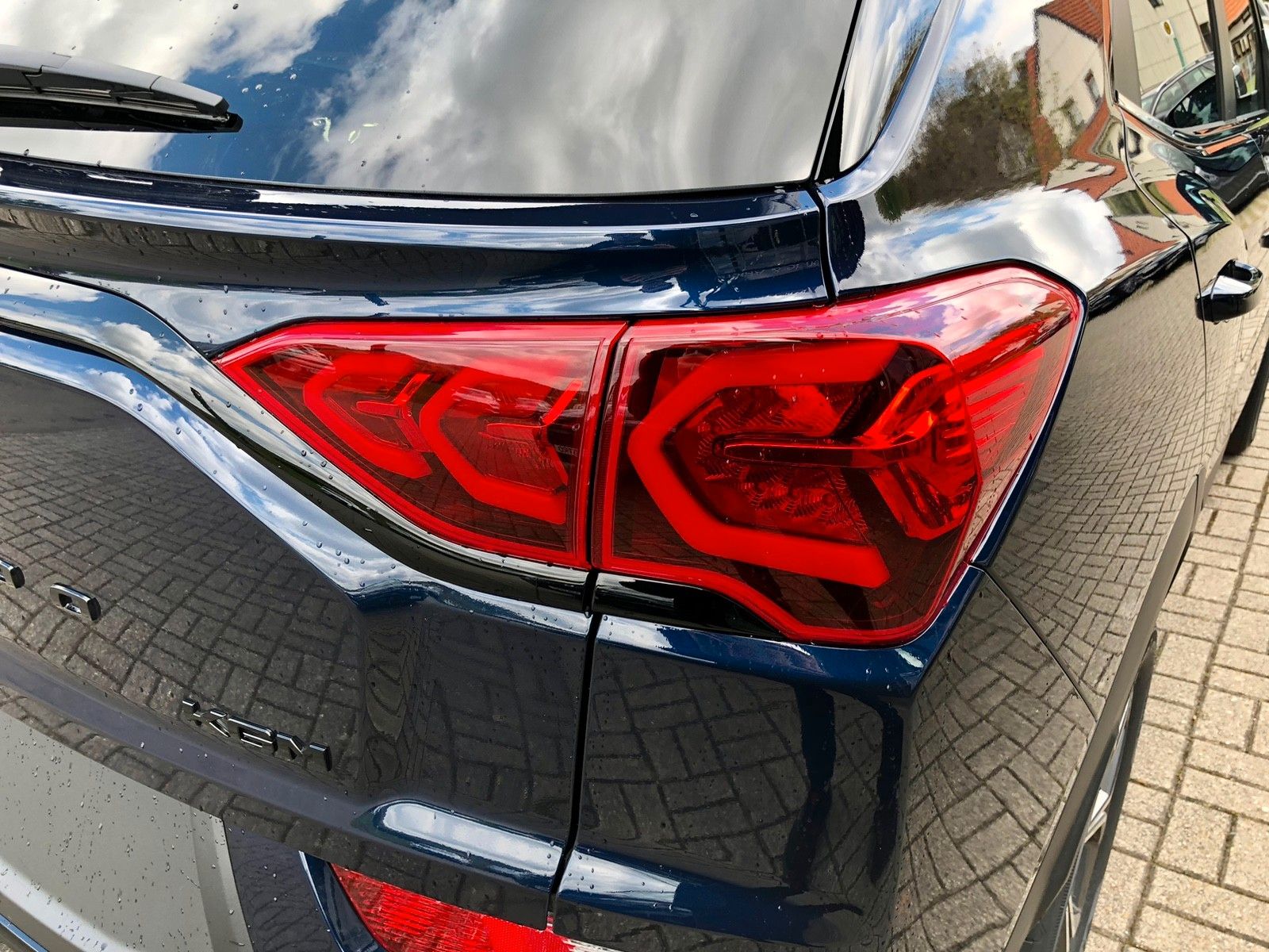 Fahrzeugabbildung KGM KORANDO+BLACKLINE+AMBIENTE+KAMERA+SH+LED++++++++