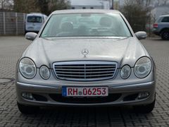 MERCEDES-BENZ E 350 Lim*NAVI*PDC*TEMP*SHZ*AUTOMATIK*2.HAND*AHK