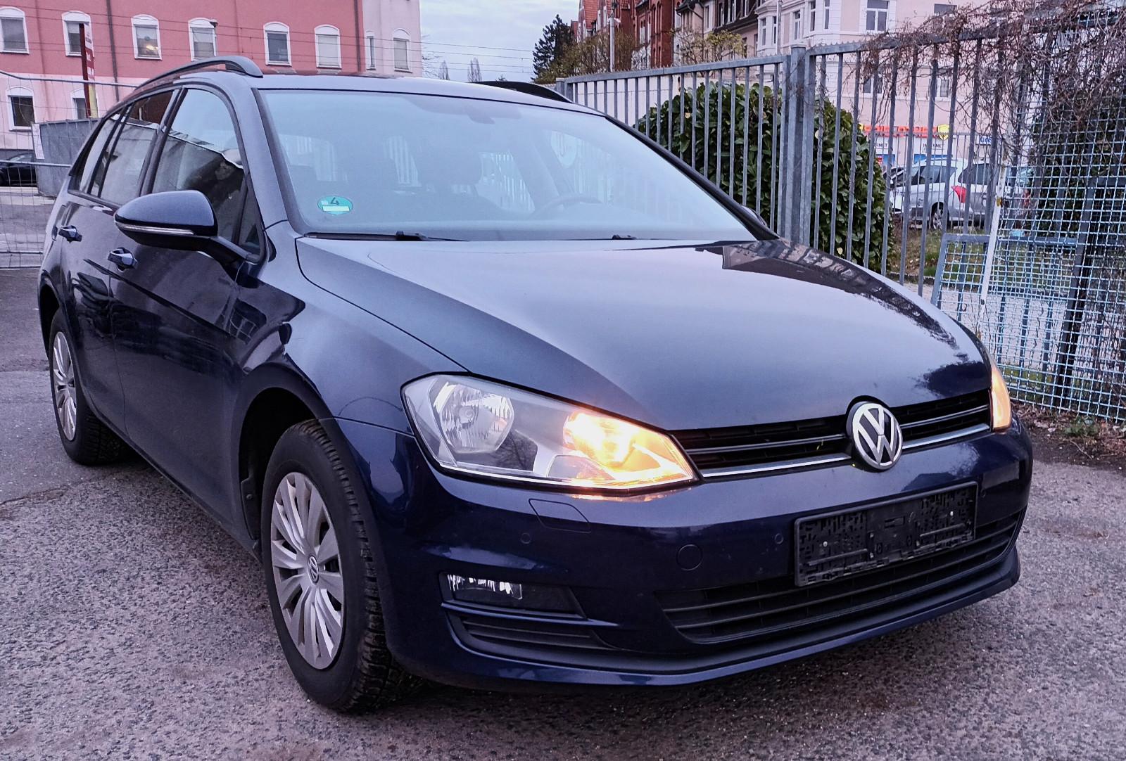 Volkswagen GOLF1.6TDI;KLIMA;PDC;TM;NAVI;SHZG;MFL;AHK;Euro6