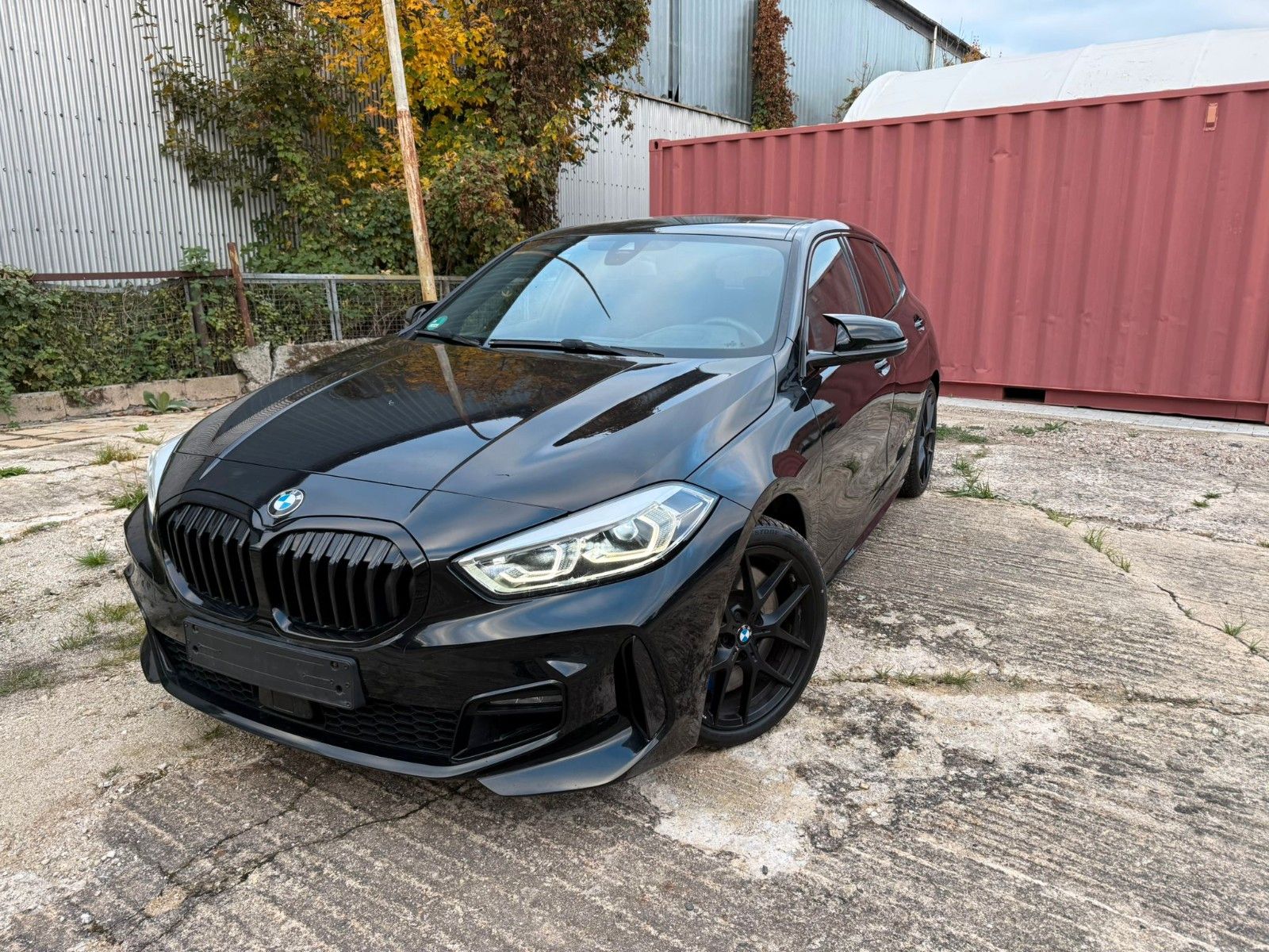 BMW 118i M Sport mit Vollausstattung, TÜV bis 11/26