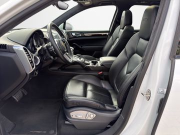 Porsche Cayenne - 11