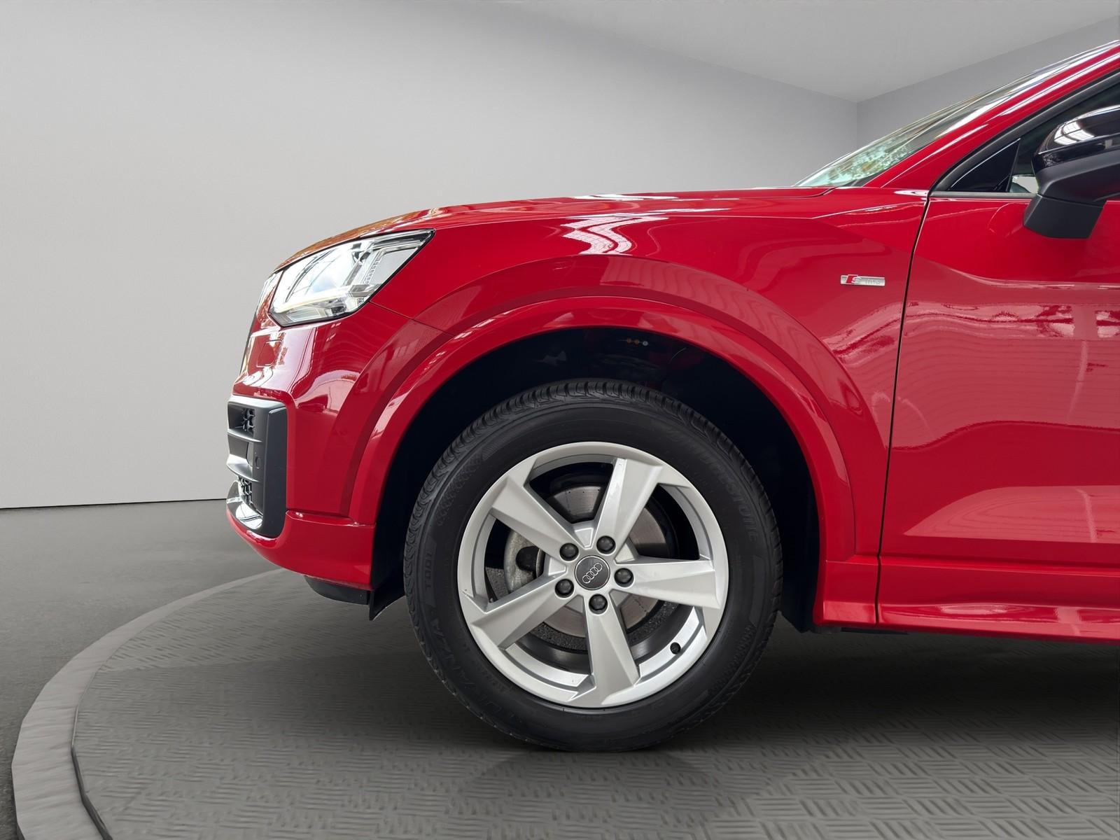 Audi Q2 30 TDI sport LED AHK Shz