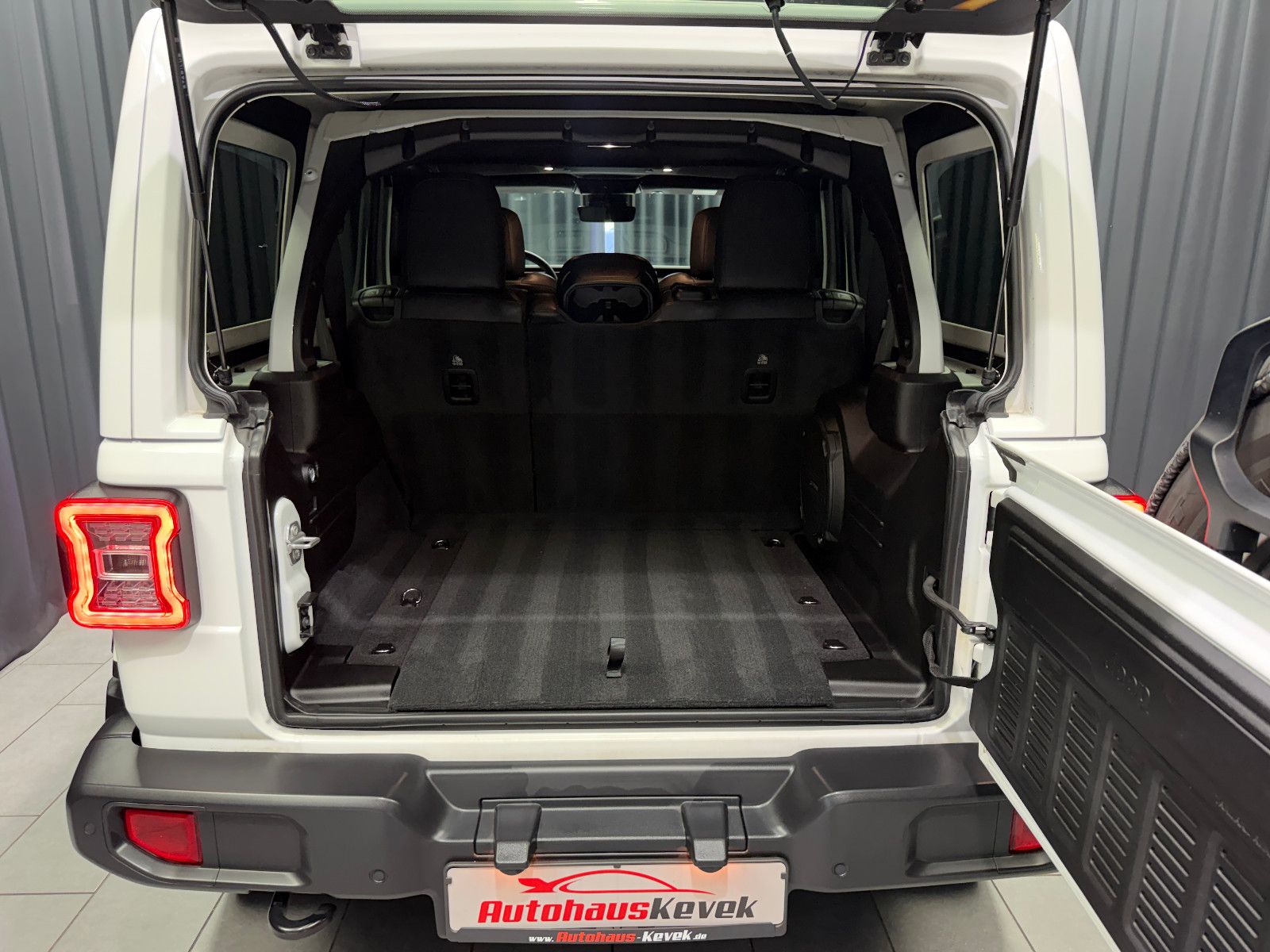 Fahrzeugabbildung Jeep Wrangler Unlimited Sahara |LEDER|NAVI|KAMERA|