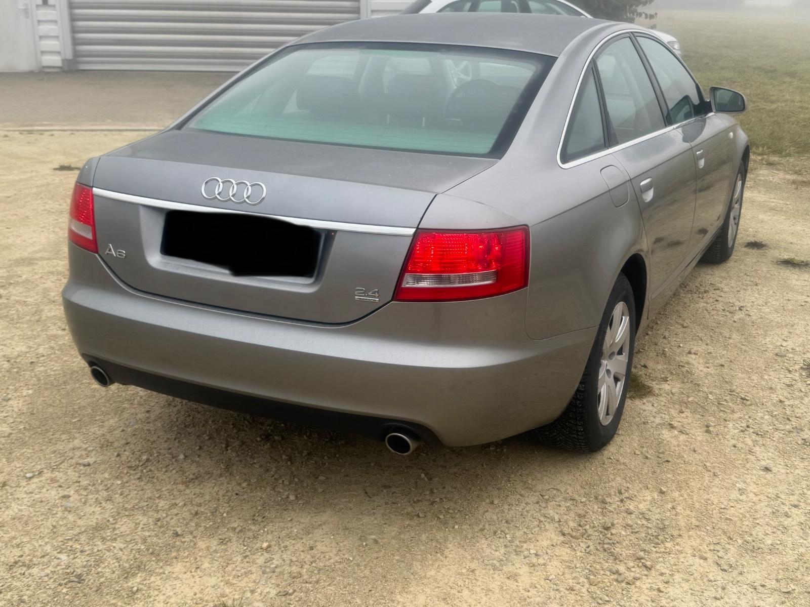 Audi A6 2.4 V6 quattro · Handschalter 