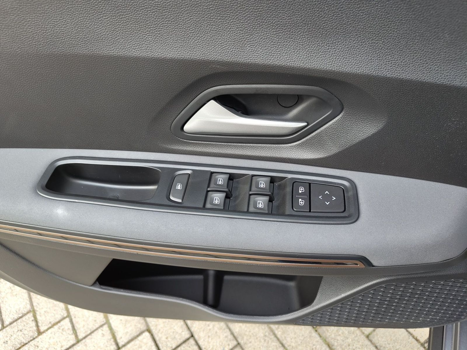 Fahrzeugabbildung Dacia Sandero Stepway EXTREME+ TCE 100 ECO-G LPG*KLIMA