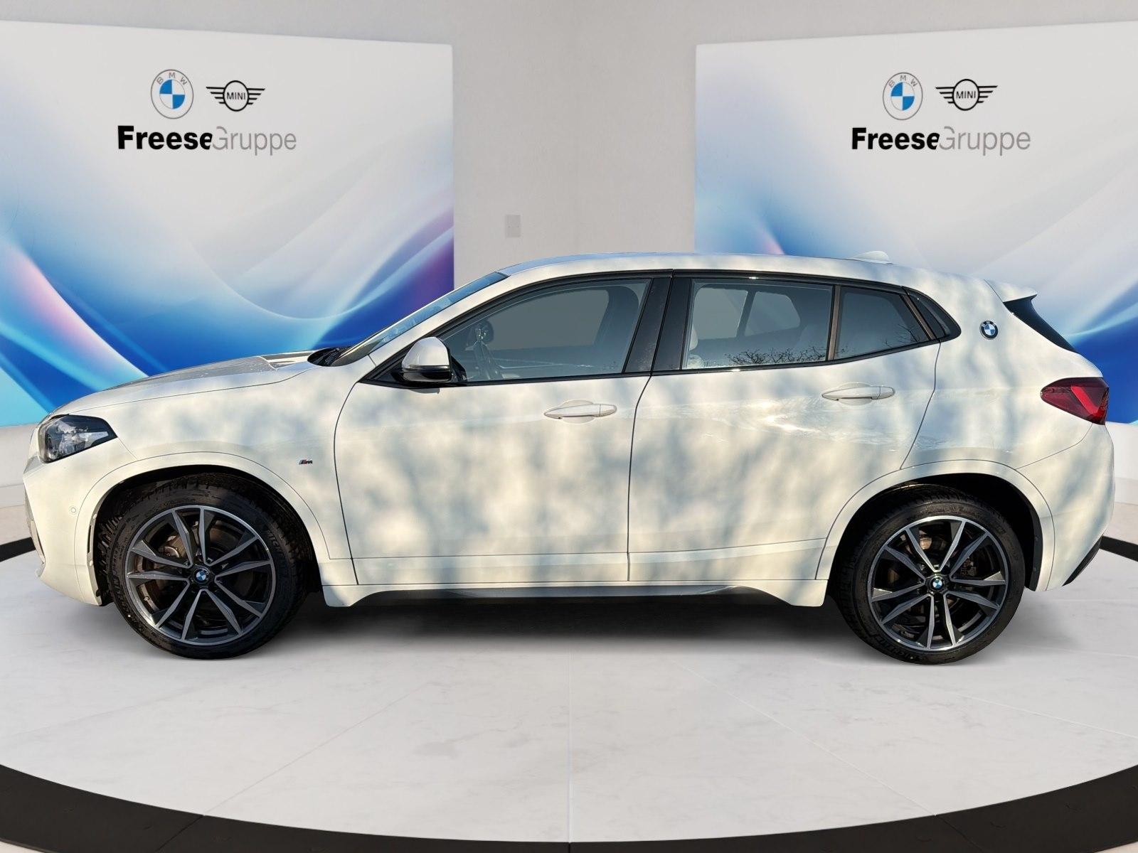 BMW X2 sDrive20i RFK LORDOSE SPORTSITZE LED SHZ DAB, миниатюра 3