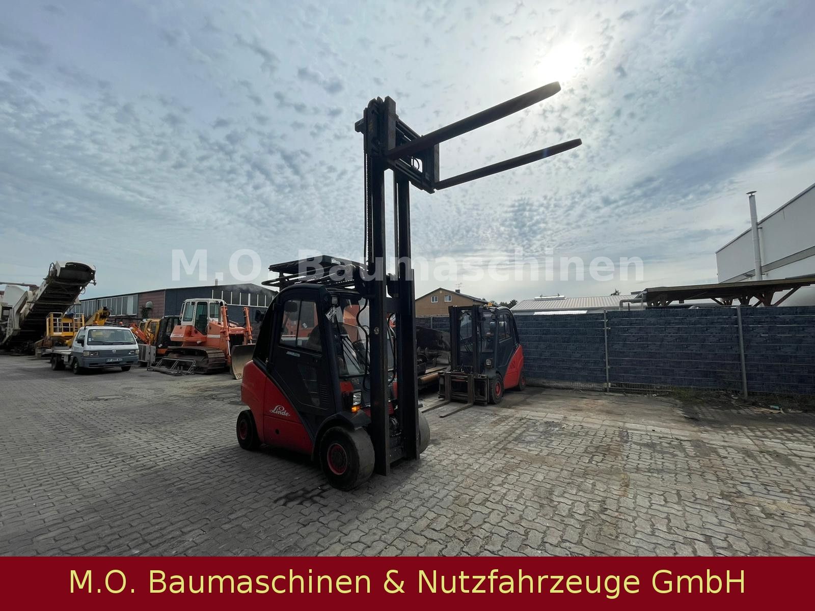 Fahrzeugabbildung Linde H 35 T  / SS / ZV / Duplex / GAS / 3,5t/3,30m