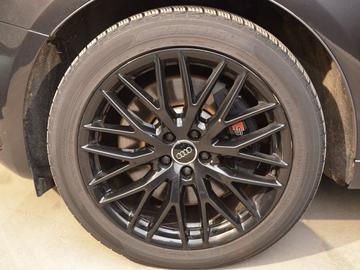 2016 AUDI SQ5 — миниатюра 20