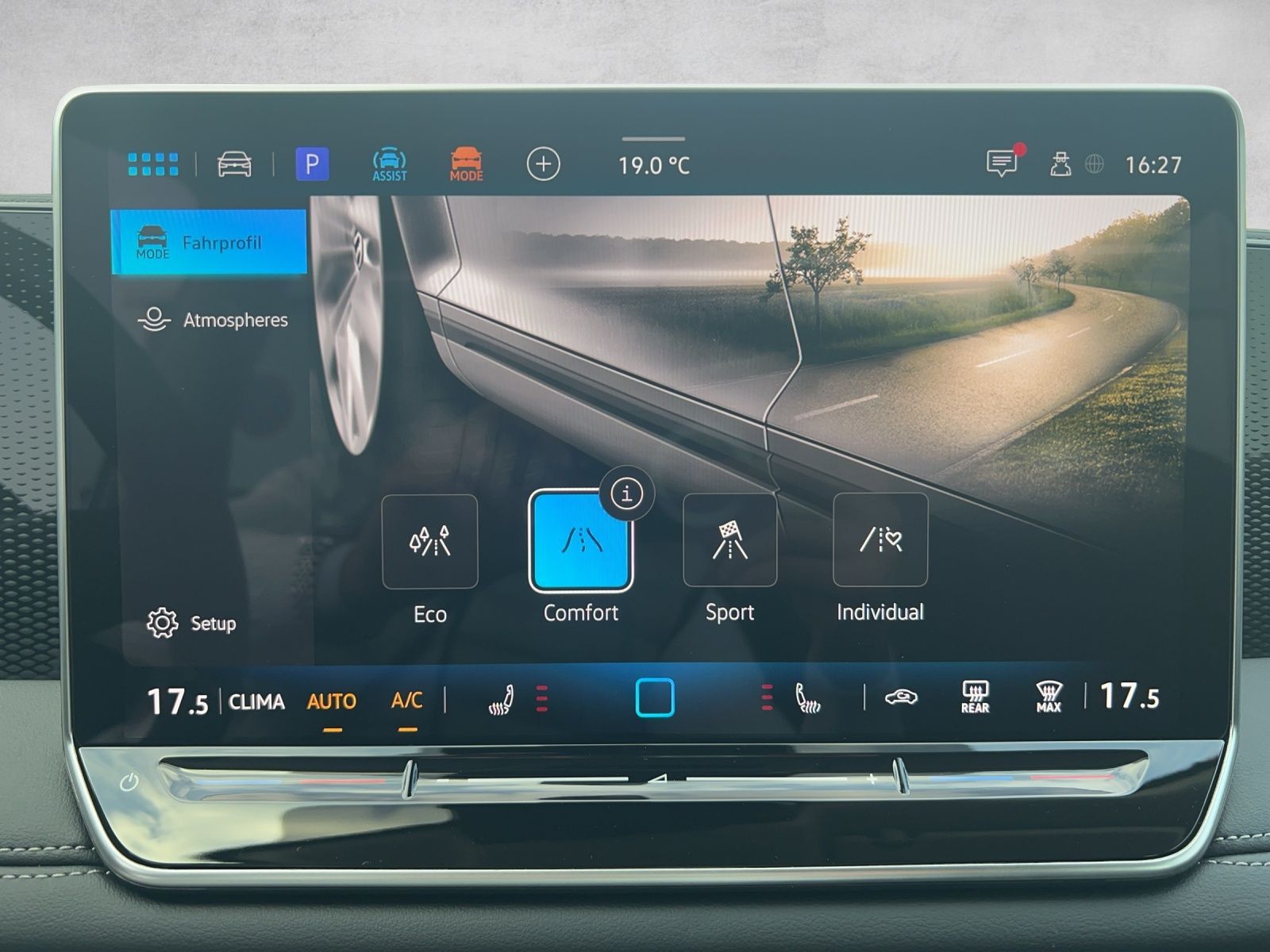 Tiguan Life 1.5 eTSI DSG AHK*Navi*ACC*Standhzg.