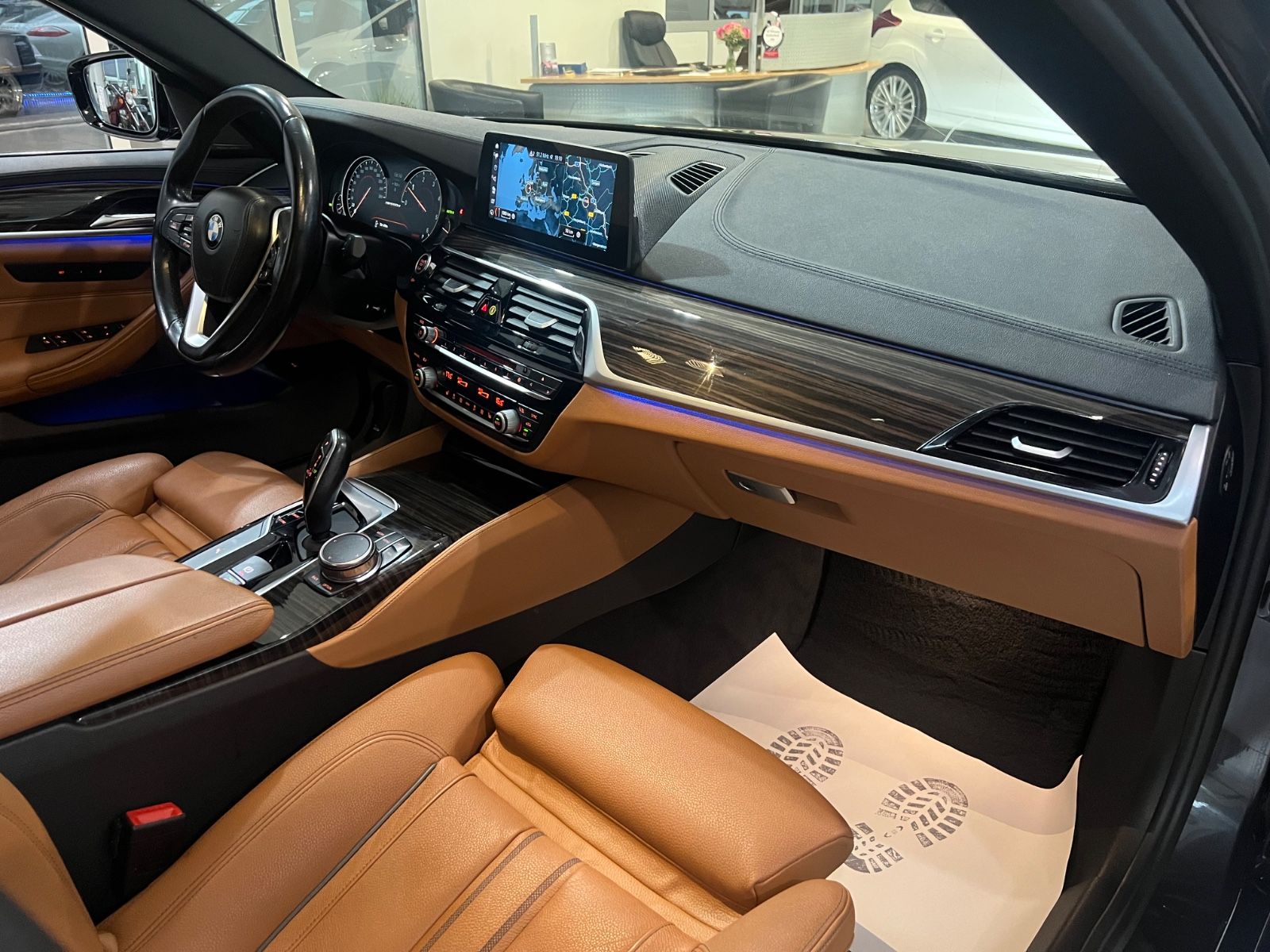 Fahrzeugabbildung BMW 530 d Lim. Luxury Line M Sport optik