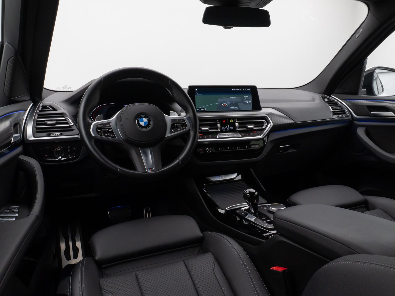 Fahrzeugabbildung BMW X3 xD20d M Sport Kamera DAB HiFi AHK Komfort 19"
