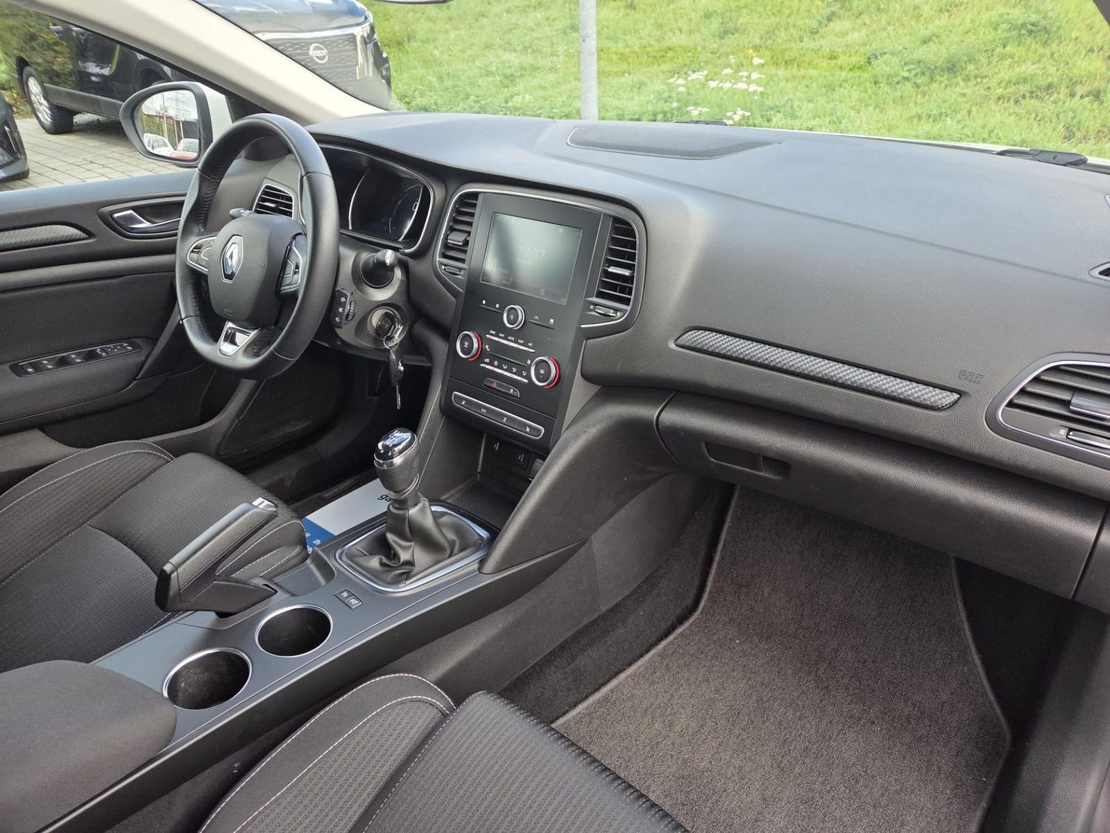 Renault Megane IV 1.3 TCe 140 Grandtour Business Edition