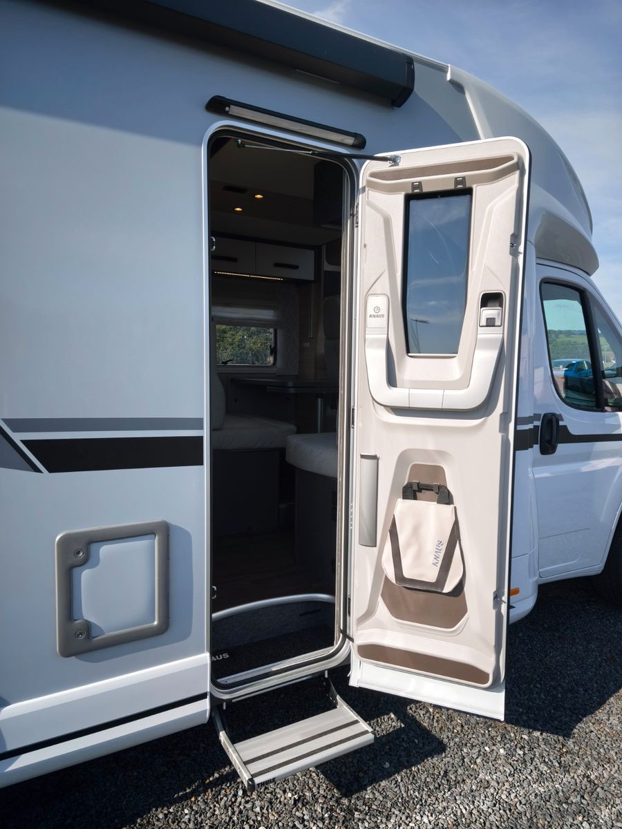 Fahrzeugabbildung Knaus L!ve Wave 700 MEG Platinium Selection 2027