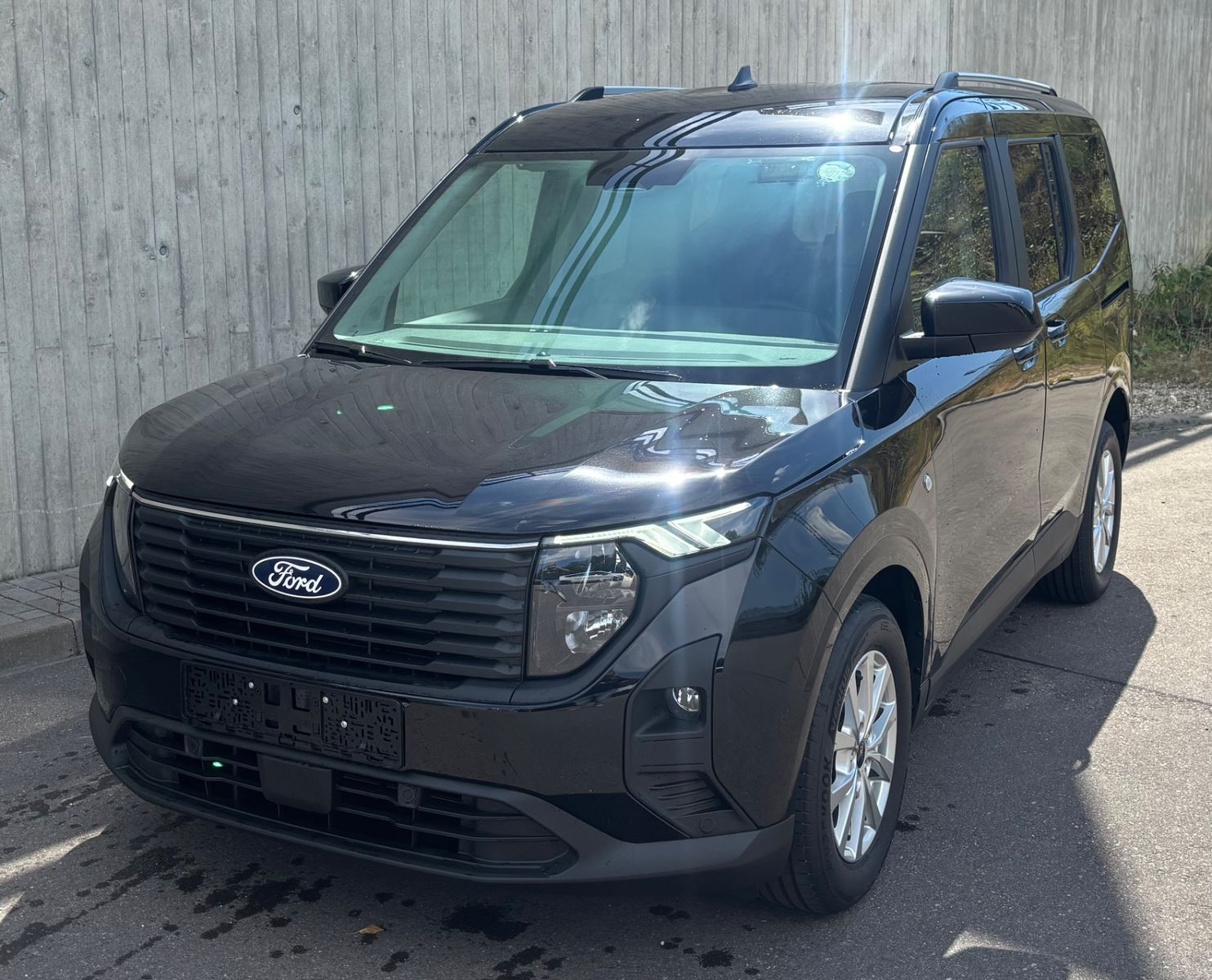 Ford Tourneo Courier - Bild 2