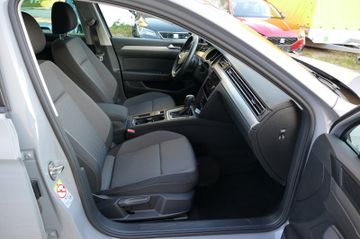 Volkswagen Passat Variant - 11