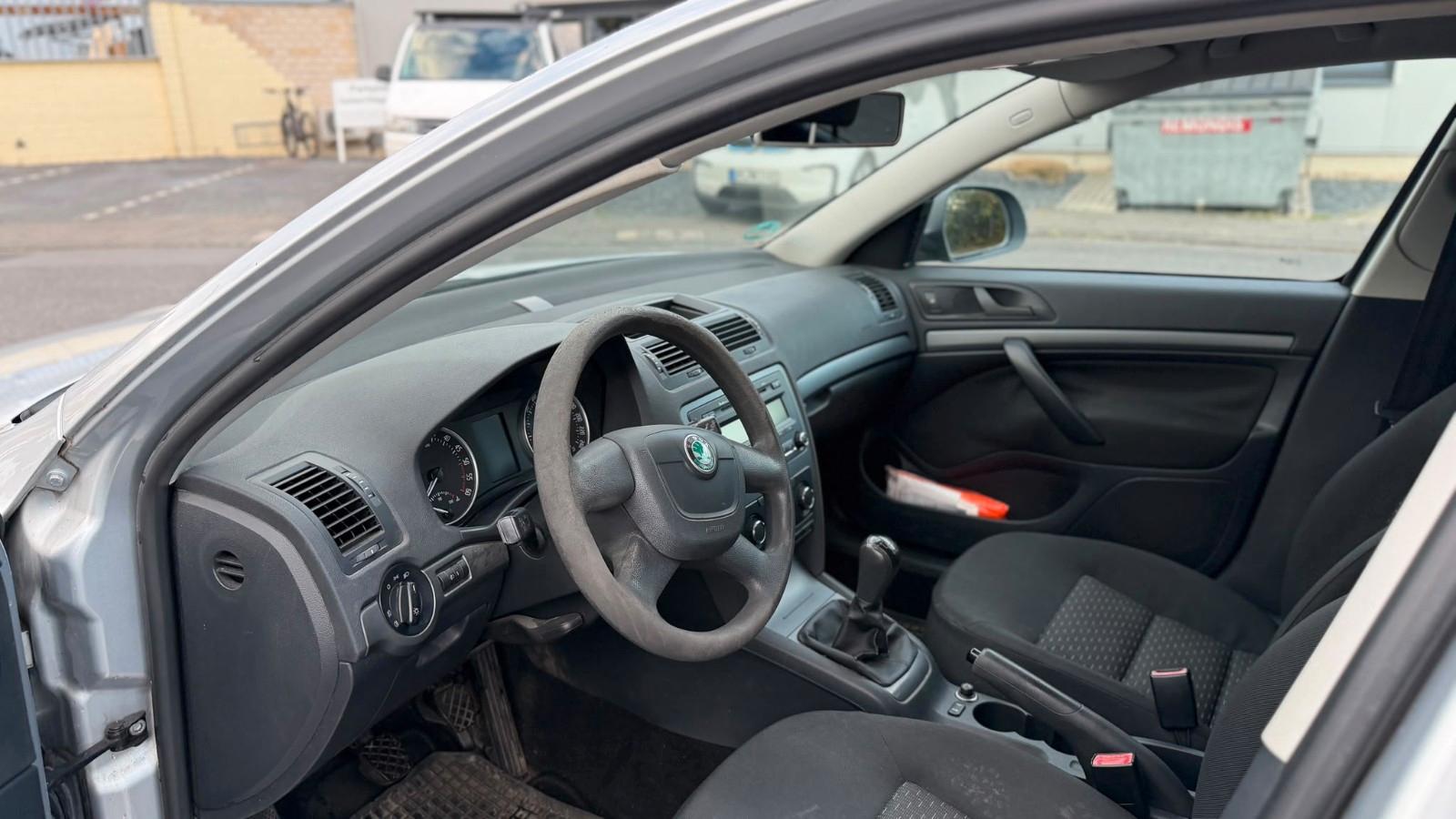 Skoda Octavia 2012 — photo 10