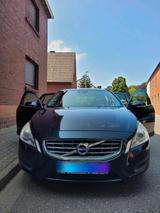 Volvo V60  Diesel  Automatik  frisch... - gebrauchte Volvo V60 aus dem Jahr 2013