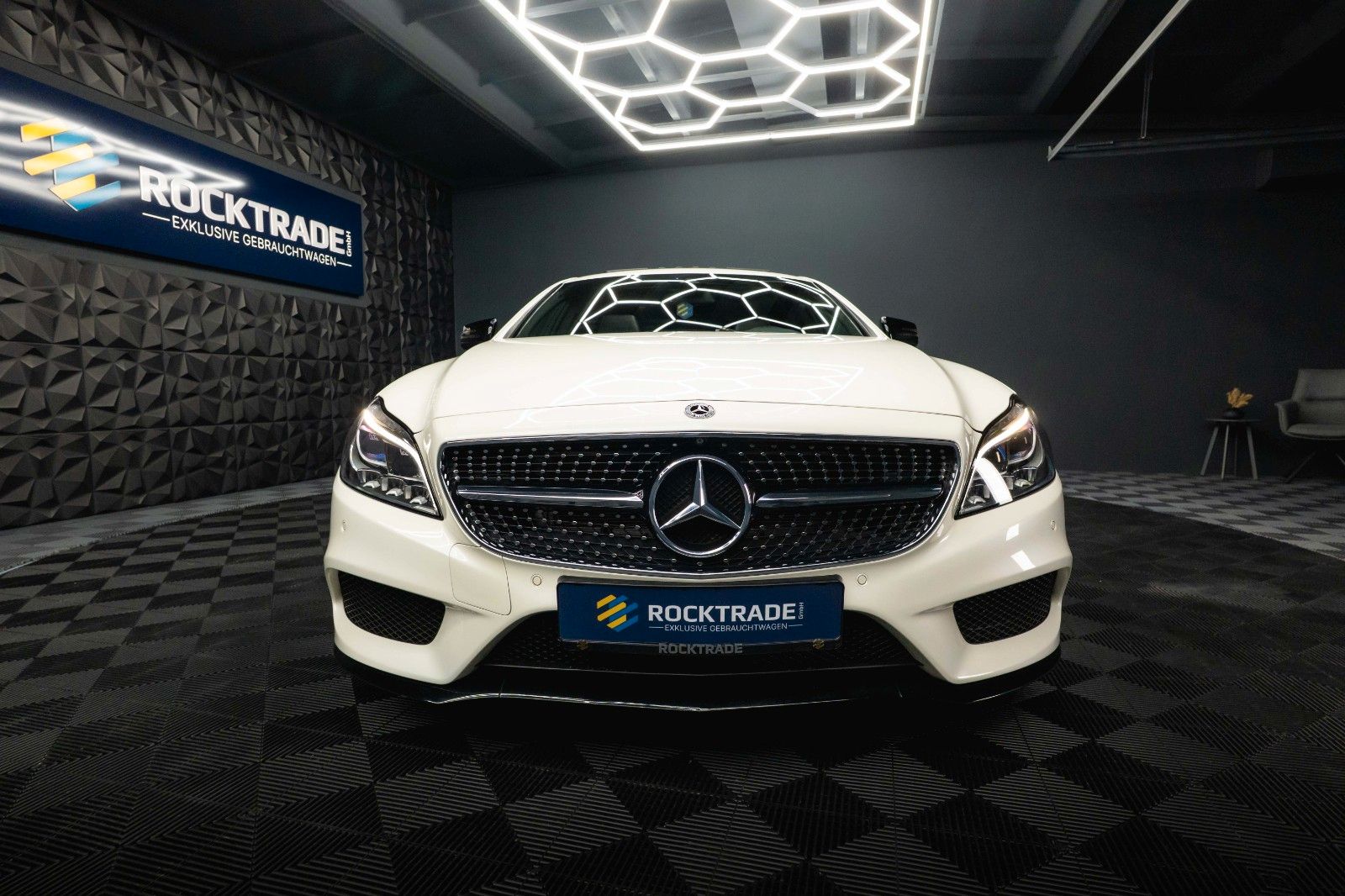 Fahrzeugabbildung Mercedes-Benz CLS 400 Shooting Brake AMG Night-Paket Designo