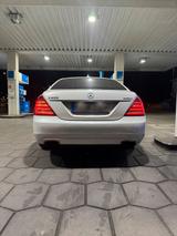 Mercedes-Benz Mercedes Benz s400 Hybrid w221 - Mercedes-Benz S 400 in Bochum