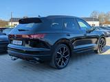 Volkswagen Touareg 3.0TDI 4M R-Line VOLL Black 22" UPE 114T - Gebrauchtwagen Autos von Händlern