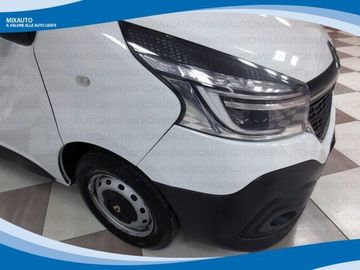 Renault Trafic - 11