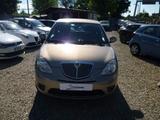 Lancia LANCIA Ypsilon 1.2 69 CV Argento - Lancia Ypsilon Argento mit Benzin-Antrieb