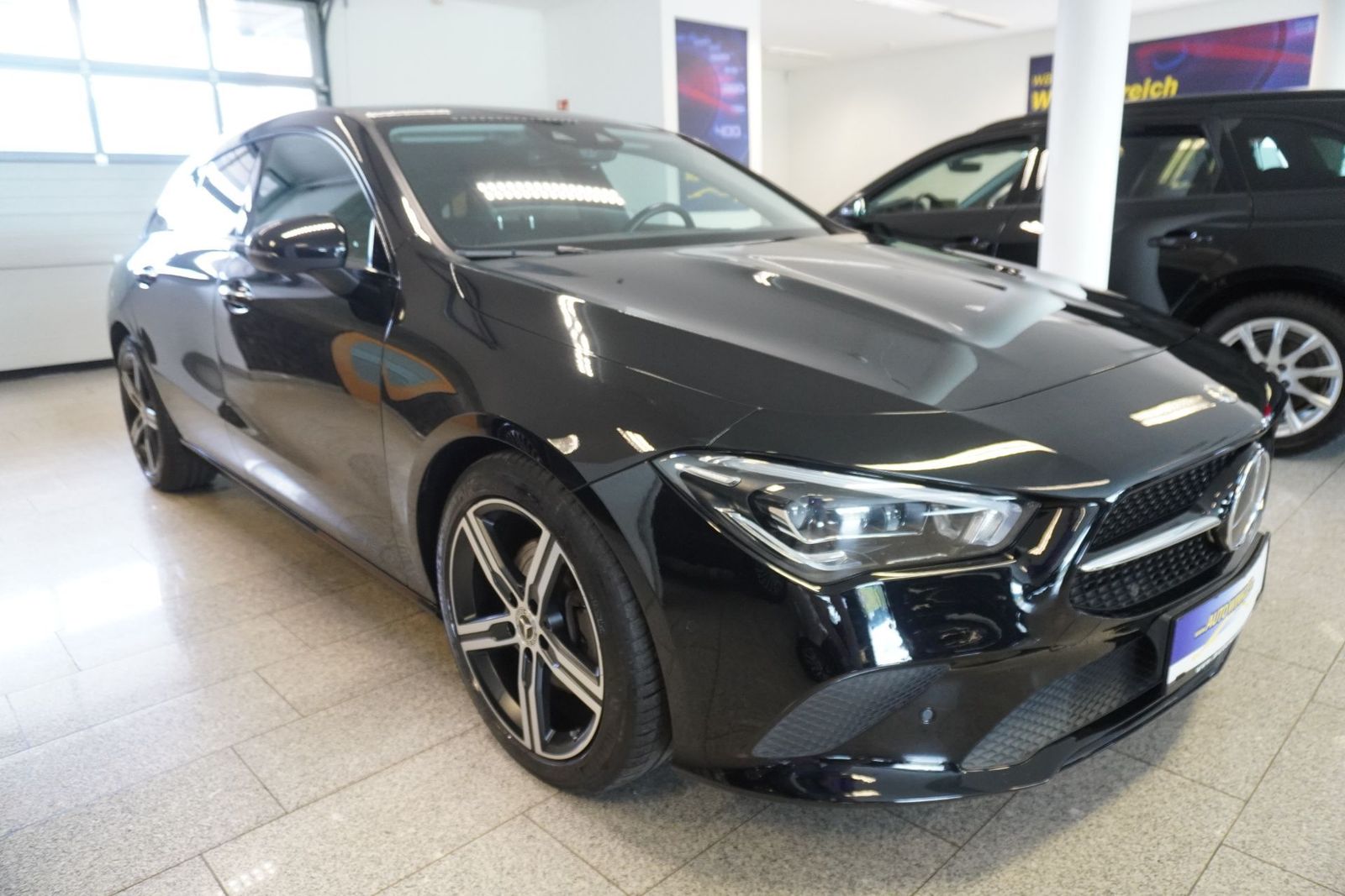 Mercedes-Benz CLA 200 Shooting Brake d SB 4Matic Distronic/Kam imagem 2