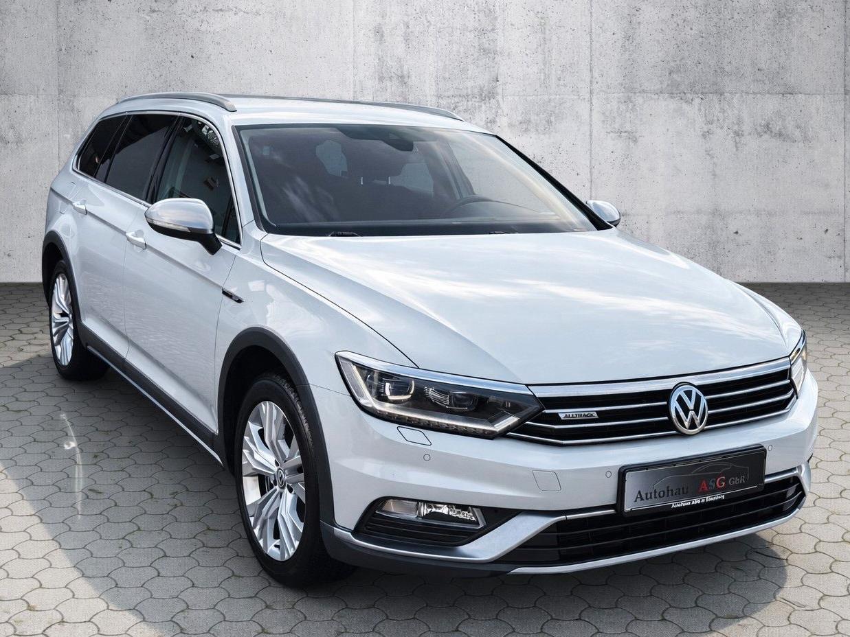 Volkswagen Passat 2.0 TDI DSG Alltrack 4Motion*LED*Virtual*