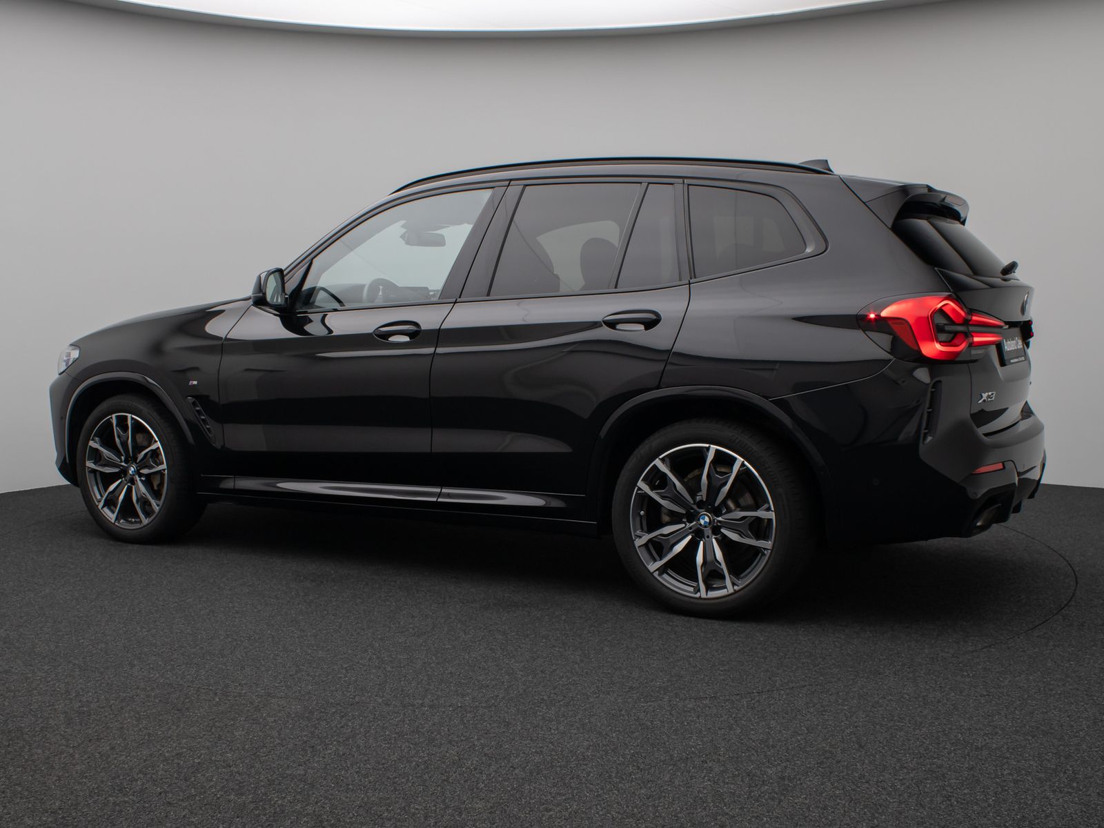Fahrzeugabbildung BMW X3 xD30d M Sport Kamera Laser DAB HiFi AHK 20"
