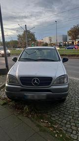 Mercedes-Benz 45143 Essen-West / Mercedes-Benz  ML 270/2001 - gebrauchte Mercedes-Benz ML 270 aus dem Jahr 2001