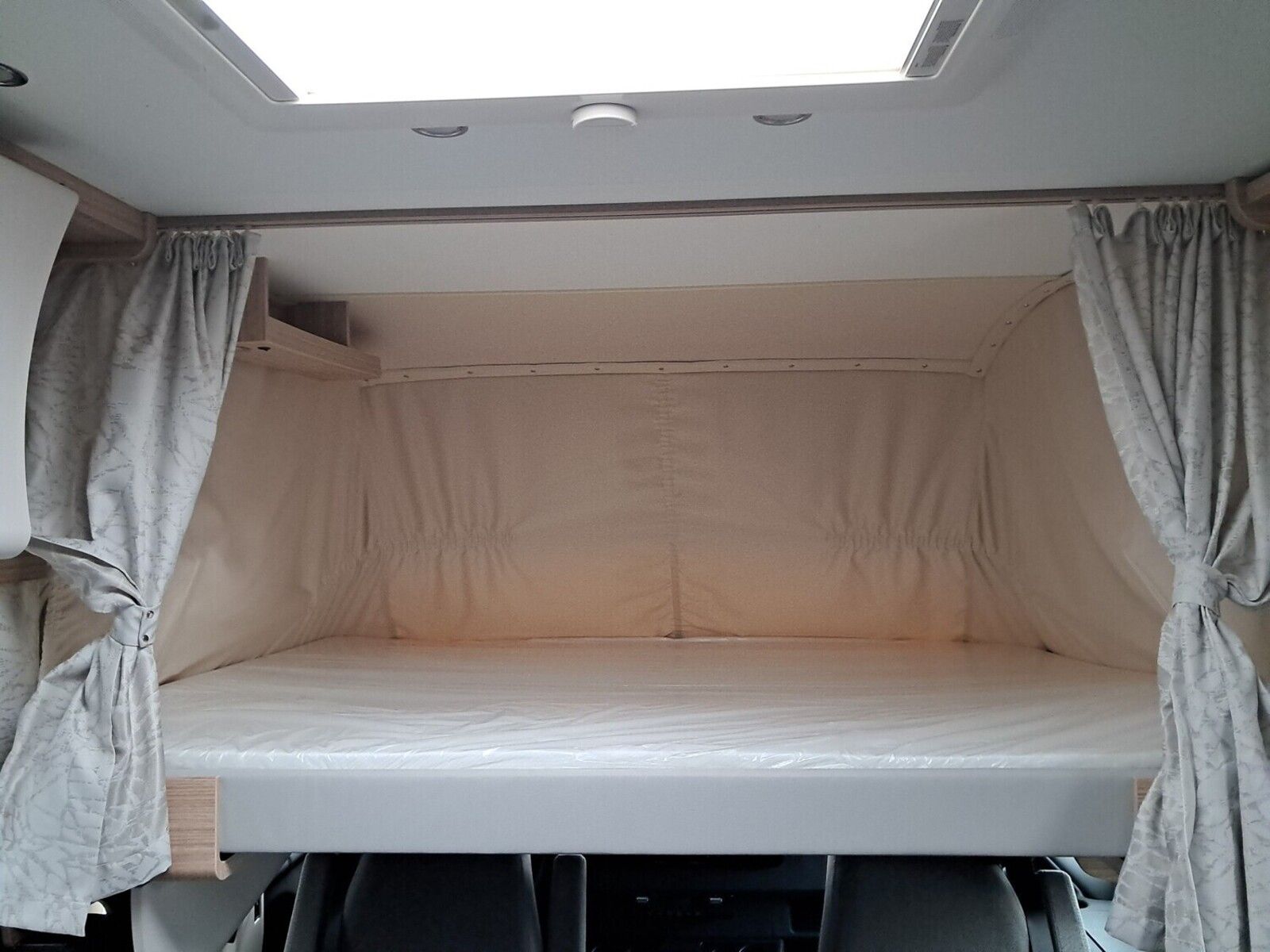 Fahrzeugabbildung Malibu I 450 RB LE comfort Navigation, RFK, TV