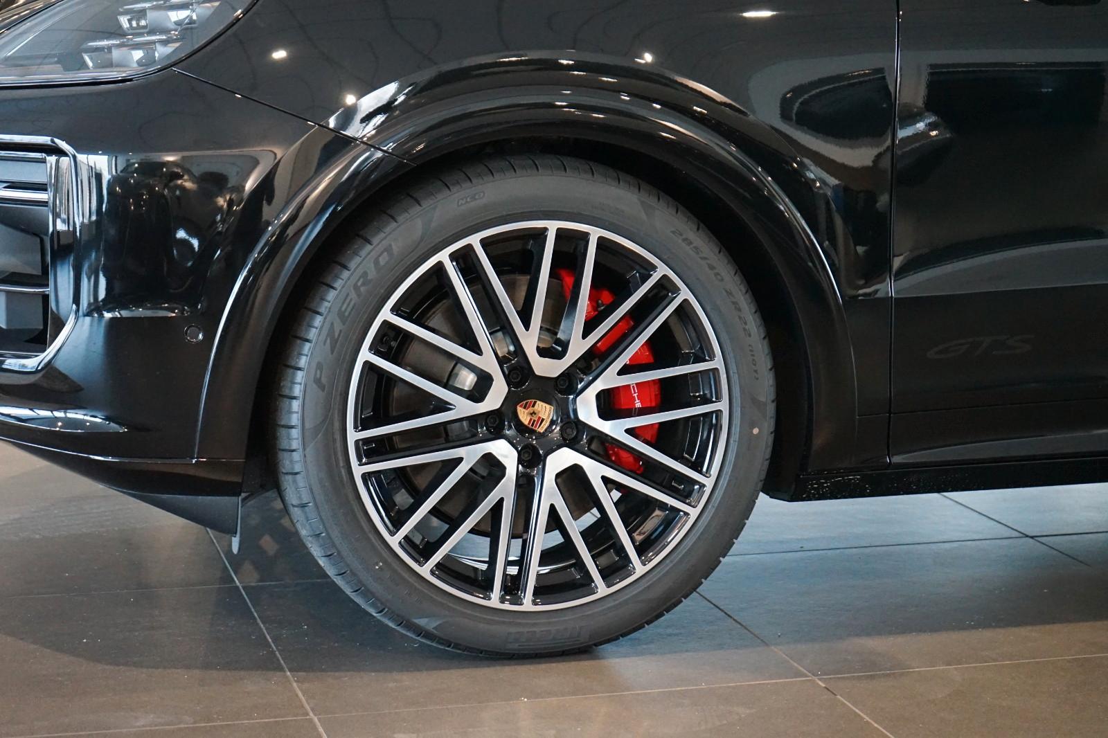 Porsche Cayenne GTS | Pano | SportDesign | Carbon | 22"
