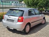 Toyota Corolla 1.4 VVT-i - Toyota Corolla mit Benzin-Antrieb: Limousine, 1.4