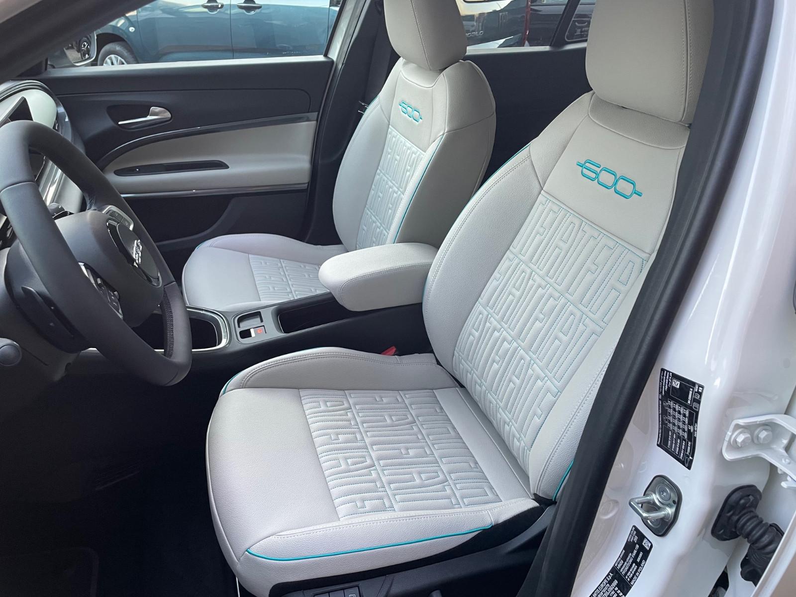 Fiat 600 La Prima Hybrid 1.2 (110 PS) DCT-MY25