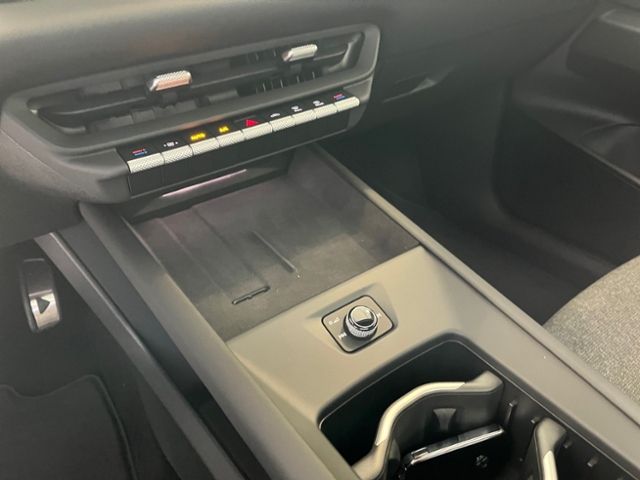 Fahrzeugabbildung Volkswagen ID.3 Neo 58 kWh STYLE NAV PANO AHK