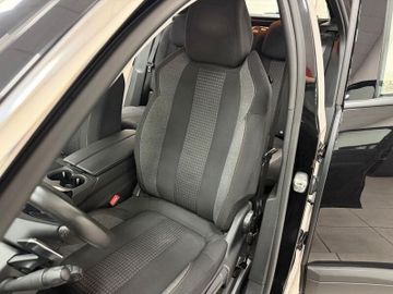 Peugeot 3008 - 11