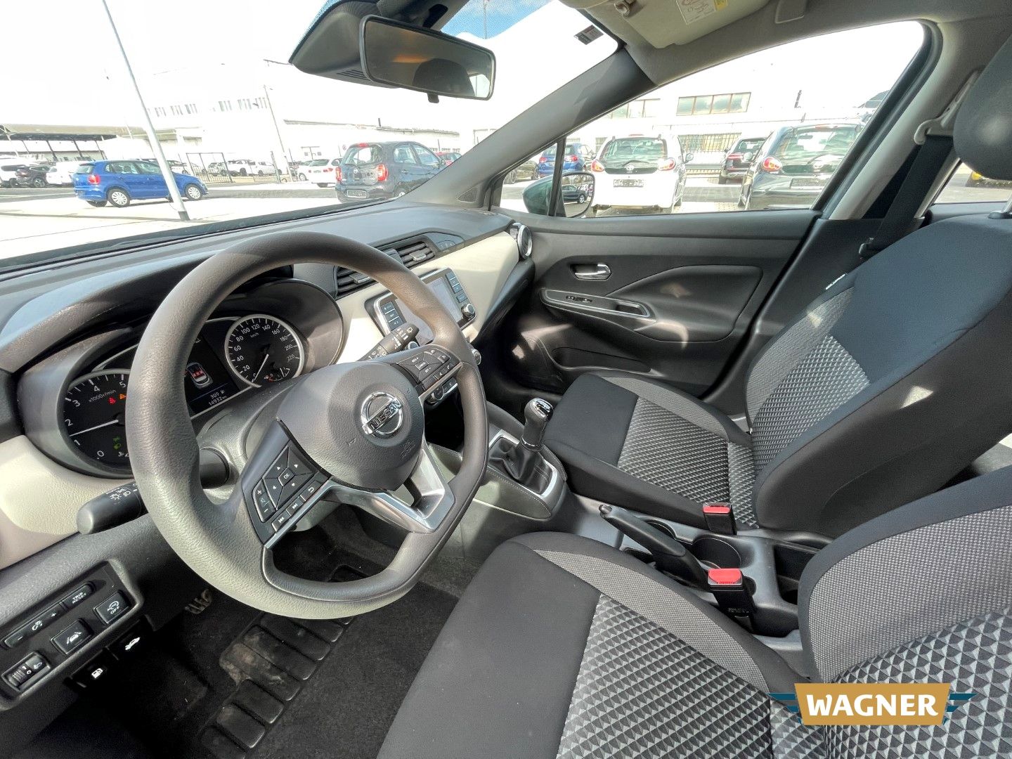Fahrzeugabbildung Nissan Micra N-WAY Klimaautomatik Frontschaden