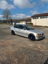 BMW E46 318i - BMW 318 aus 2000: 318i E46