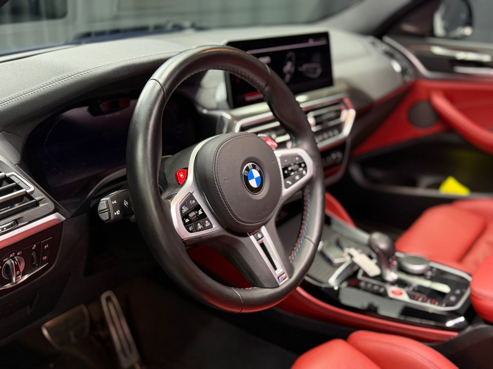 Fahrzeugabbildung BMW X4 M Competition |CARBON|H/K|LASER|HuD