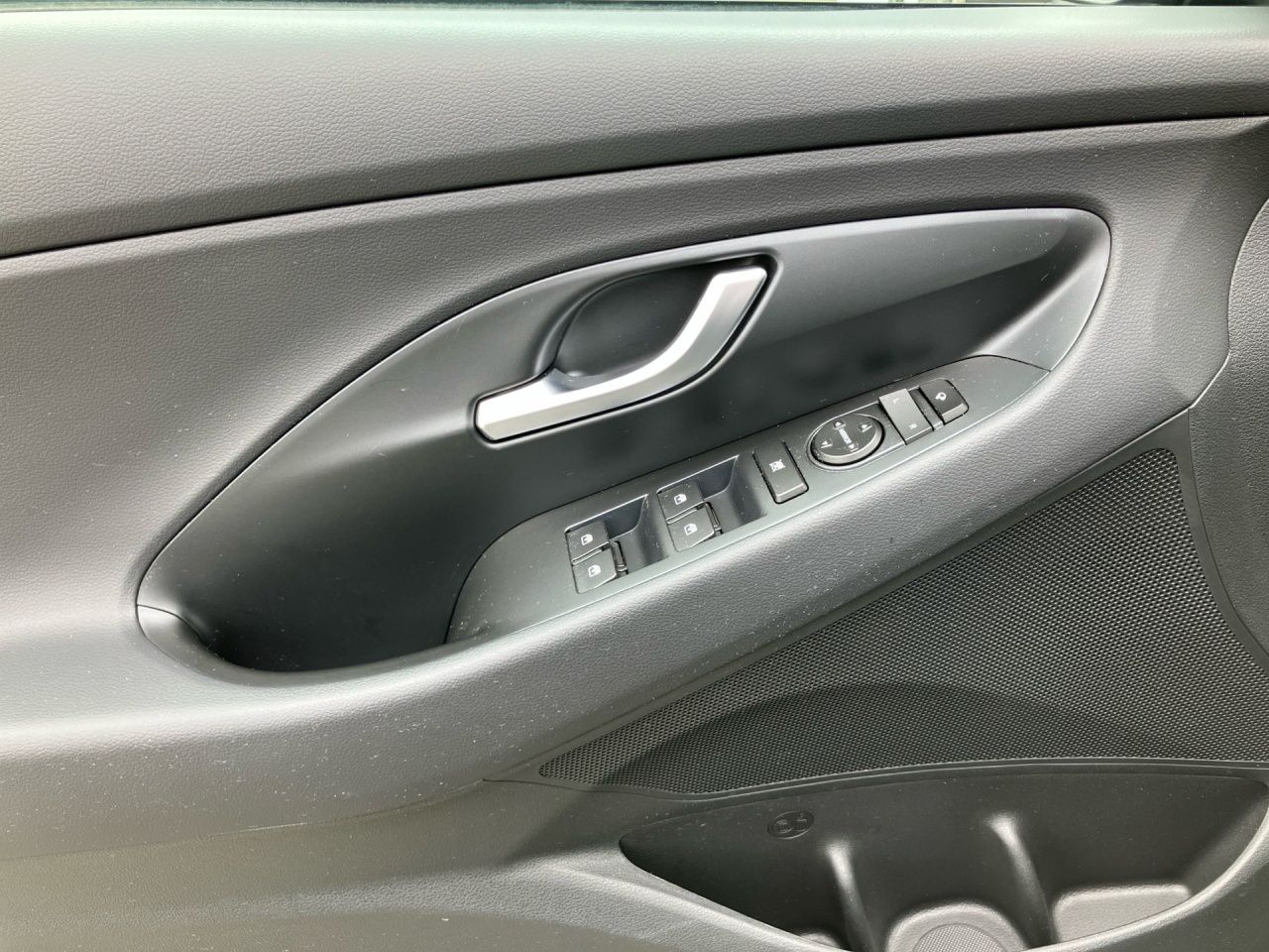 Fahrzeugabbildung Hyundai i30 DCT PRIME LED*NAVI*TEMPO*WINTER*CARPL*KAM*2Z