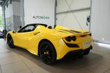Ferrari F8 Spider Lift+Carbon+Kamera+JBL+Racing Seats L - Ferrari F8 mit 3 Türen